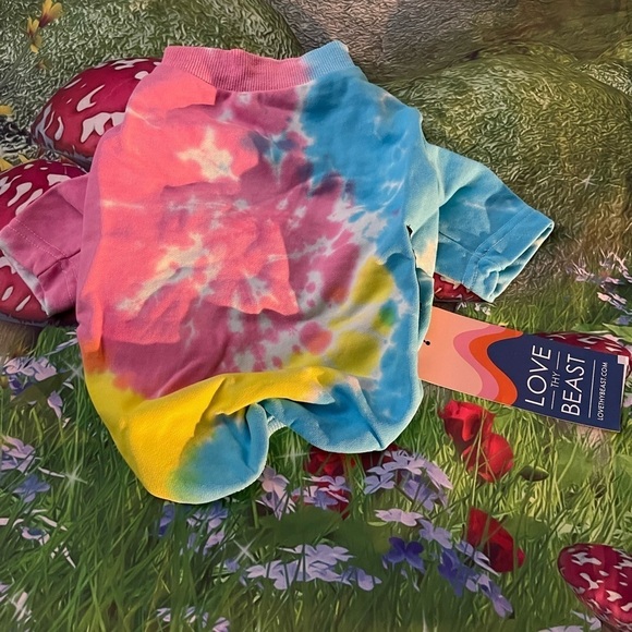 LoveThyBeast Brand 𝅺Tie-Dye Multicolor Dog Sweatshirt W/Short Sleeves - Picture 9 of 9
